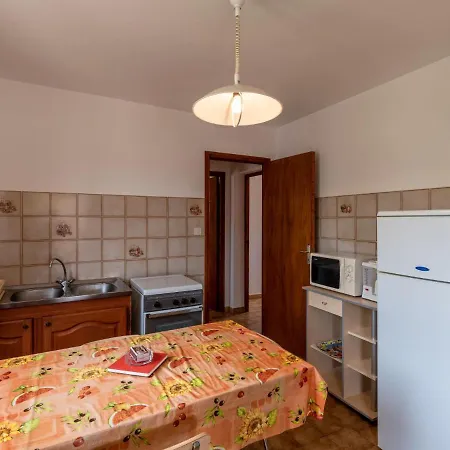 Apartament Dami Ii-2 By Interhome *